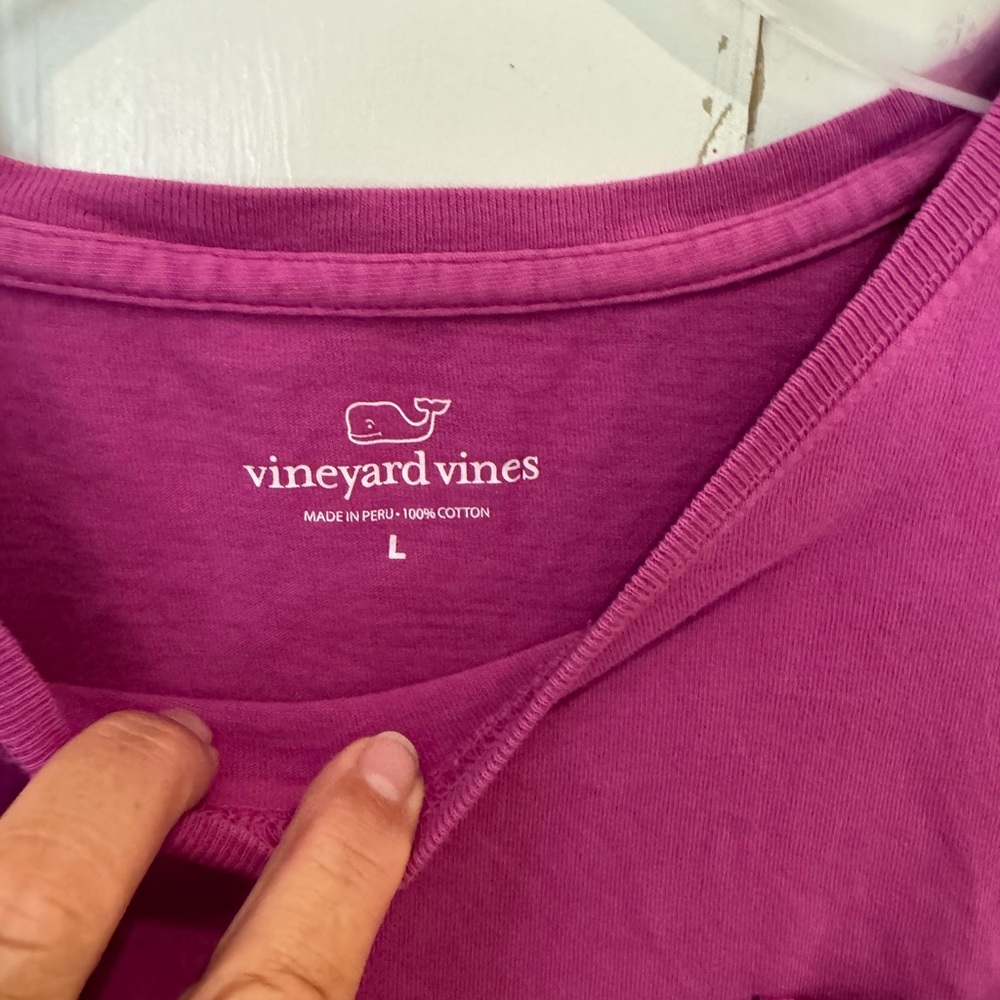 Vineyarf Vines Size Large Shirt - Picture 4 of 4